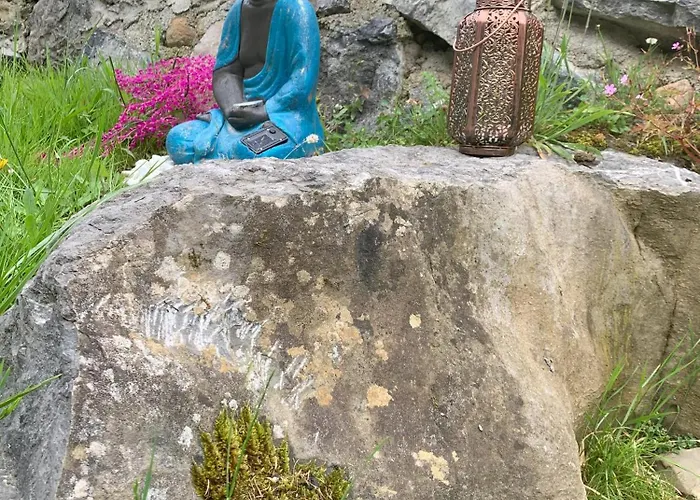 La Antigua Cuadra Es Un Alojamiento De Piedra Y Altos Techos De Madera Con Mucho Encanto, Jardin Privado Con Barbacoa Y Acceso Al Rio Ason